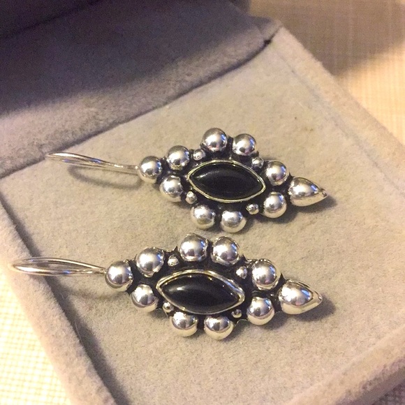 Just in oxidized Black Onyx artwork Earrings - Picture 2 of 8